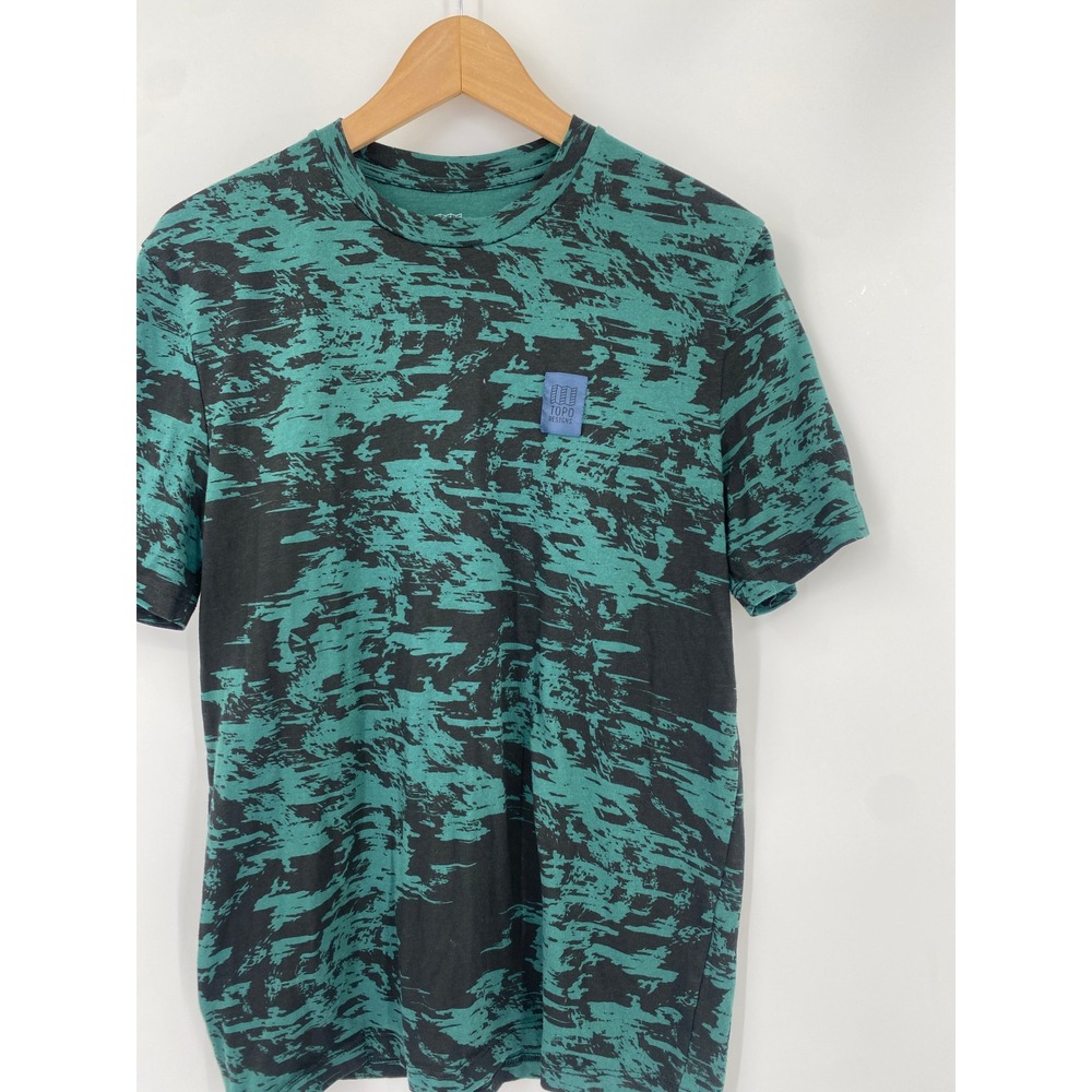 Topo Designs T-Shirt Mens Medium Green Abstract Camo Print Short Sleeve Cotton